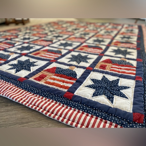 Americana Stars & Stripes Handmade 74”/84” Quilt 🇺🇸 Wall Hanging! - Picture 6 of 8